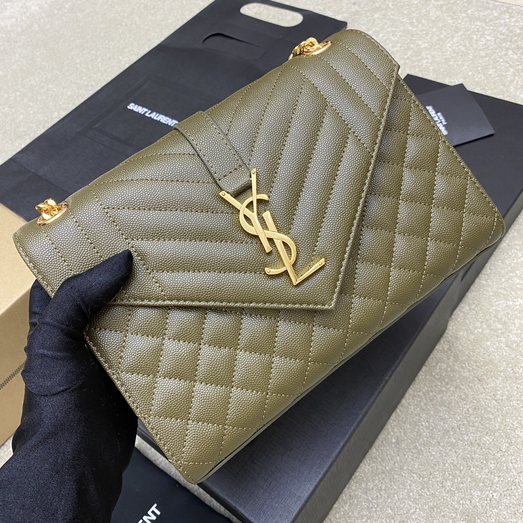 Saint Laurent 橄榄绿球纹/金链𝑬𝒏𝒗𝒆𝒍𝒐𝒑𝒆中号粒面压花绗缝真皮信封包 就是永恒