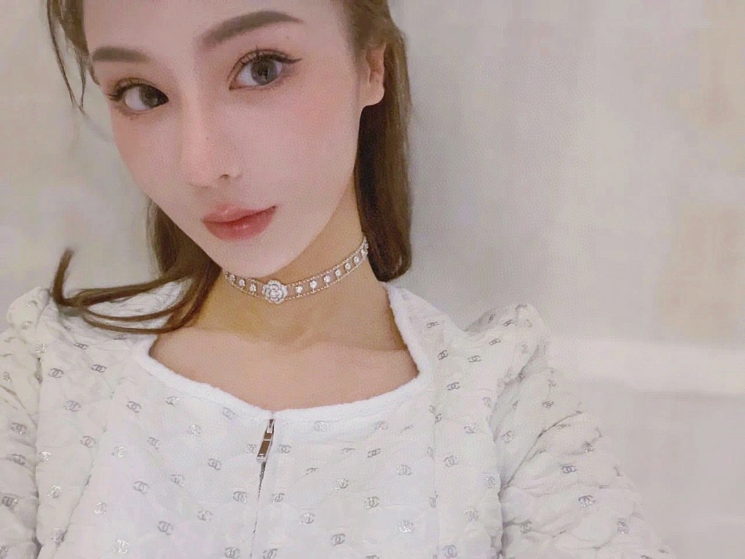 Chanel Chanel小香 山茶花链条项链 V金材质 香家双层山茶花项链 没有女人能抗拒这种魅力吧