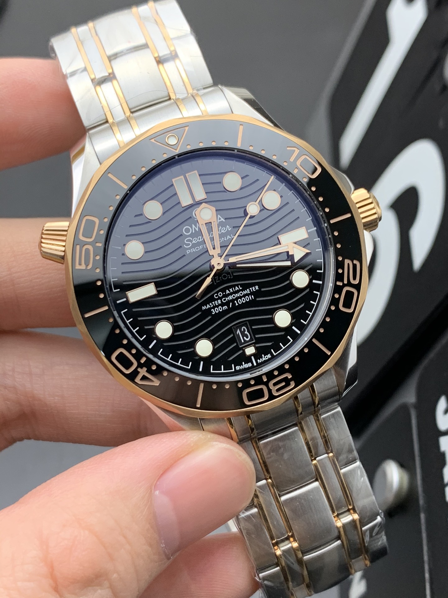 Omega OR 间金海马