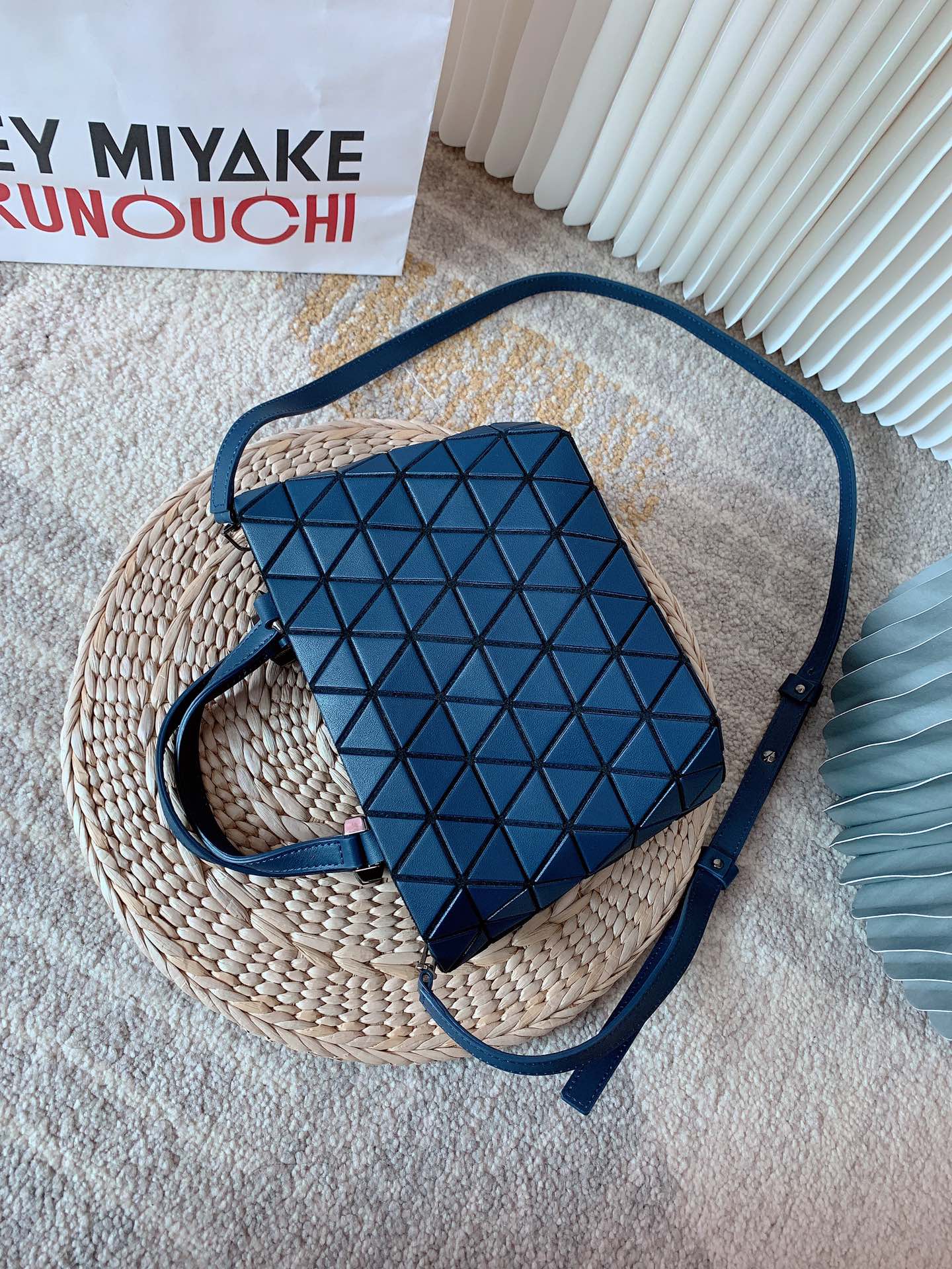 Isseymiyake三宅一生ORYSTAL系列手提单肩包mini 水晶包