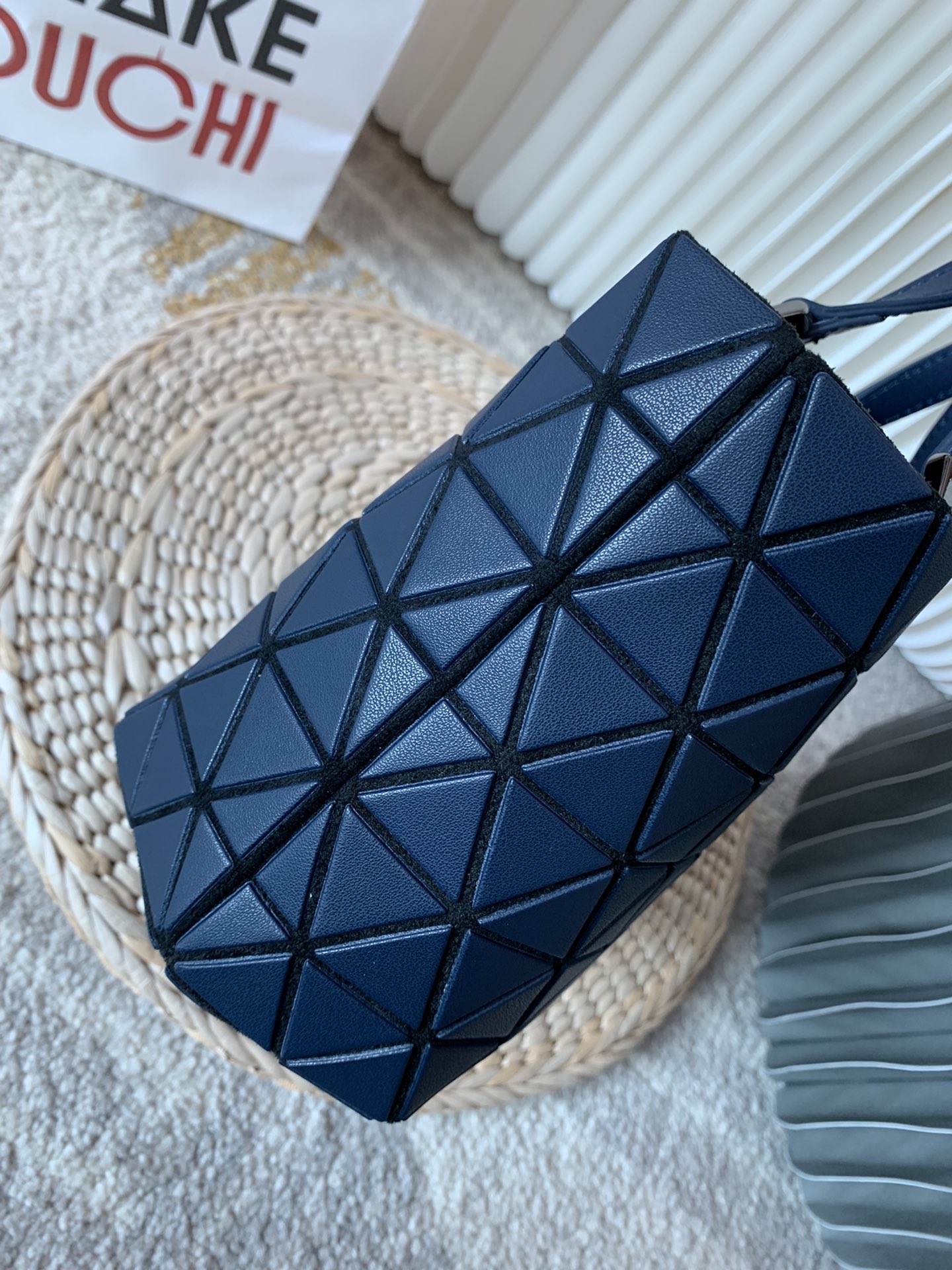 Isseymiyake三宅一生ORYSTAL系列手提单肩包mini 水晶包