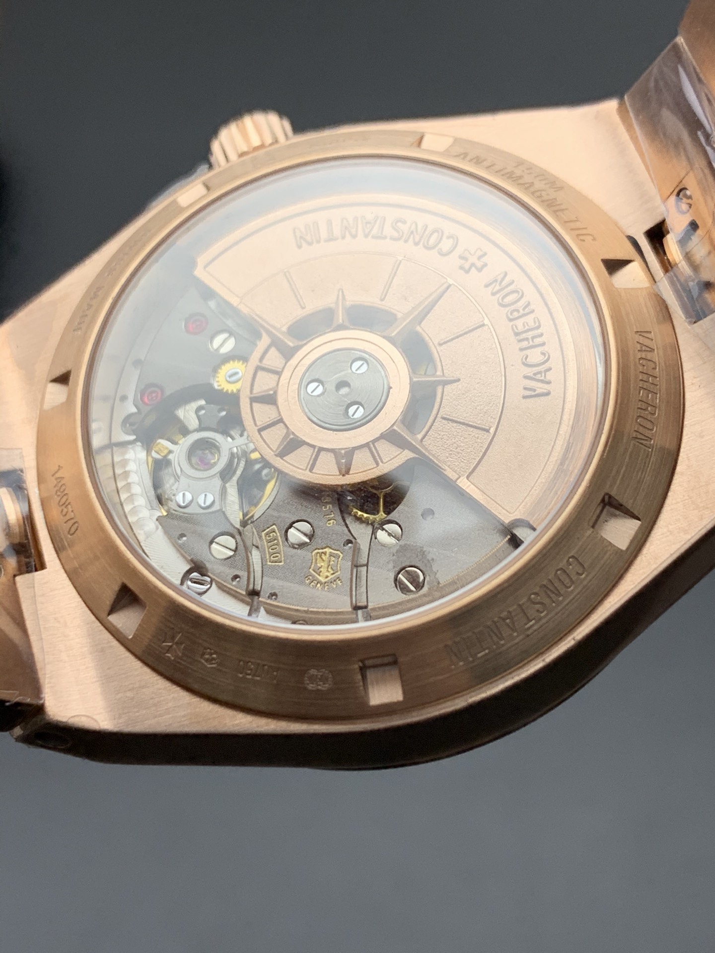 Vacheron Constantin 8F 玫瑰金纵横