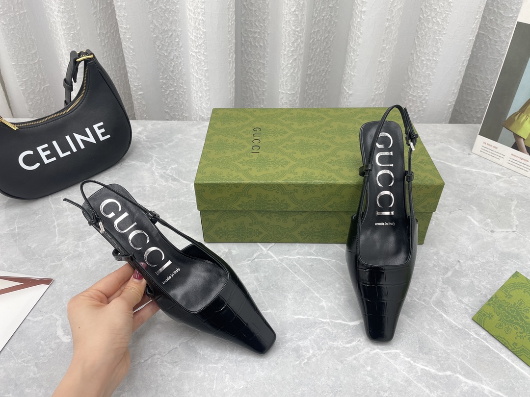 GuCC*I2022ss Custom Stone-Grained Sandals: Stylish, Customized, and Imported Quality - 图片 8
