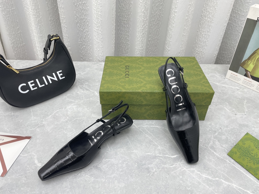 GuCC*I2022ss Custom Stone-Grained Sandals: Stylish, Customized, and Imported Quality - 图片 3