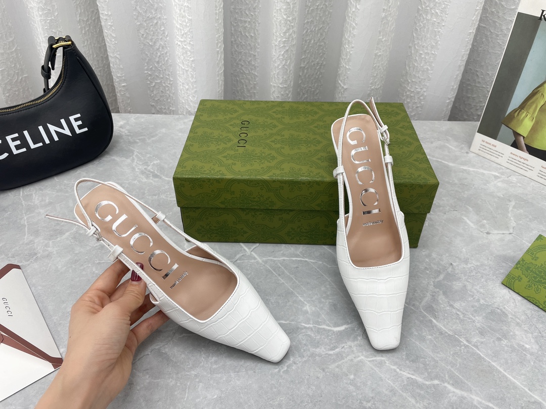 Newest Custom Stone-Grained Sandals: Stylish and Comfortable Footwear for Fashion Bloggers - 图片 2