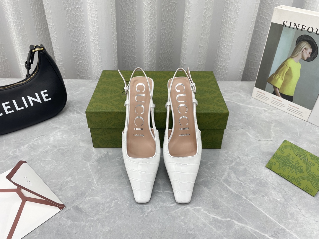 Newest Custom Stone-Grained Sandals: Stylish and Comfortable Footwear for Fashion Bloggers - 图片 4