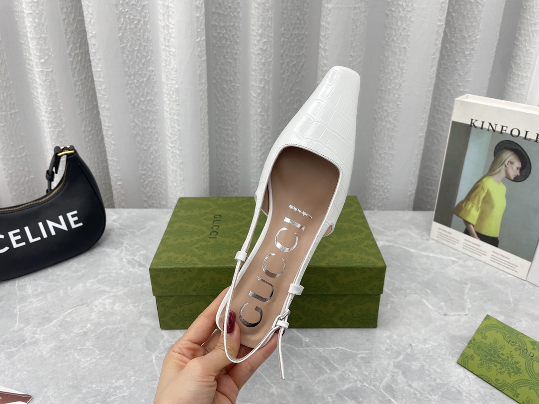 Newest Custom Stone-Grained Sandals: Stylish and Comfortable Footwear for Fashion Bloggers - 图片 7