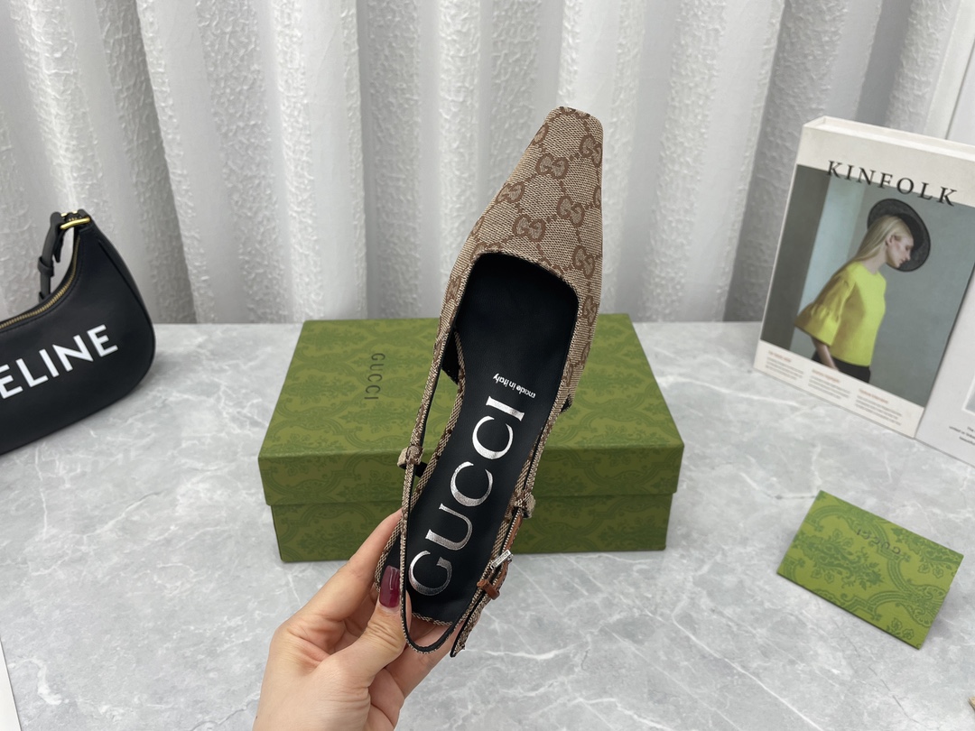 GuCC*I2022ss: Stylish Twist Sandals with Customized Fabric and Italian Bottom - 图片 6