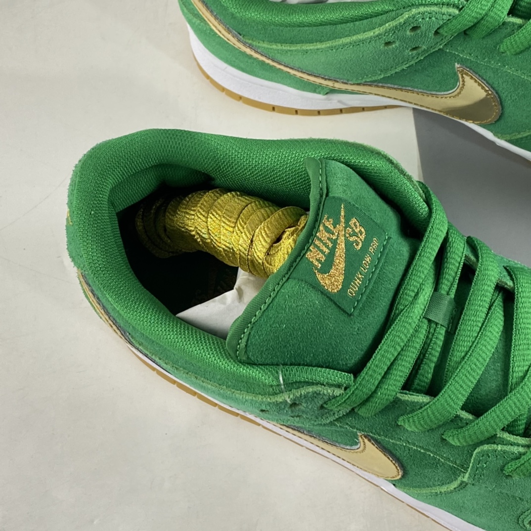 P260 NIKE SB Dunk Low 四叶草滑板板鞋 BQ6817-303