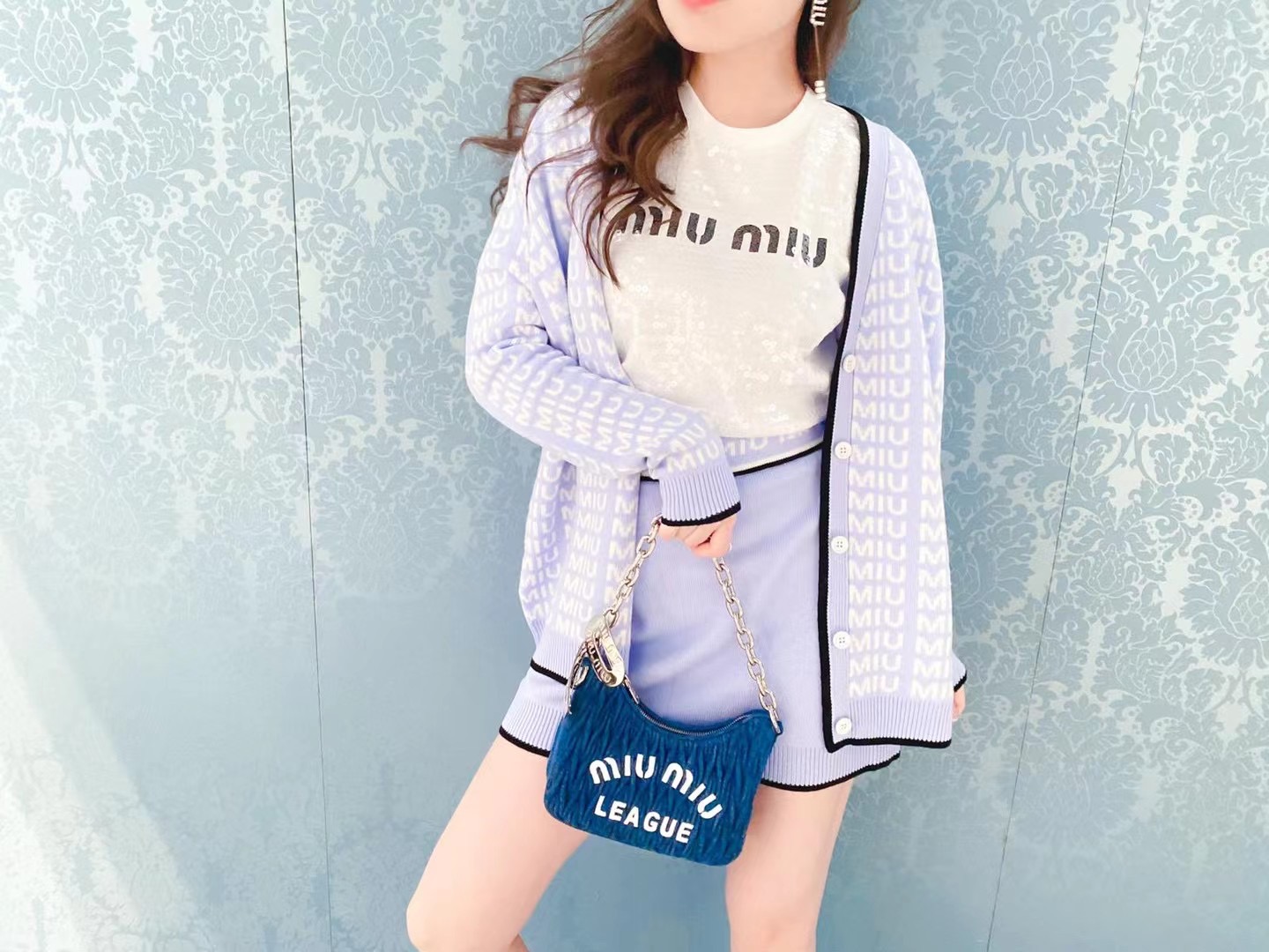 MIUMIU缪缪精致手工logo刺绣配饰系列手袋5BH211