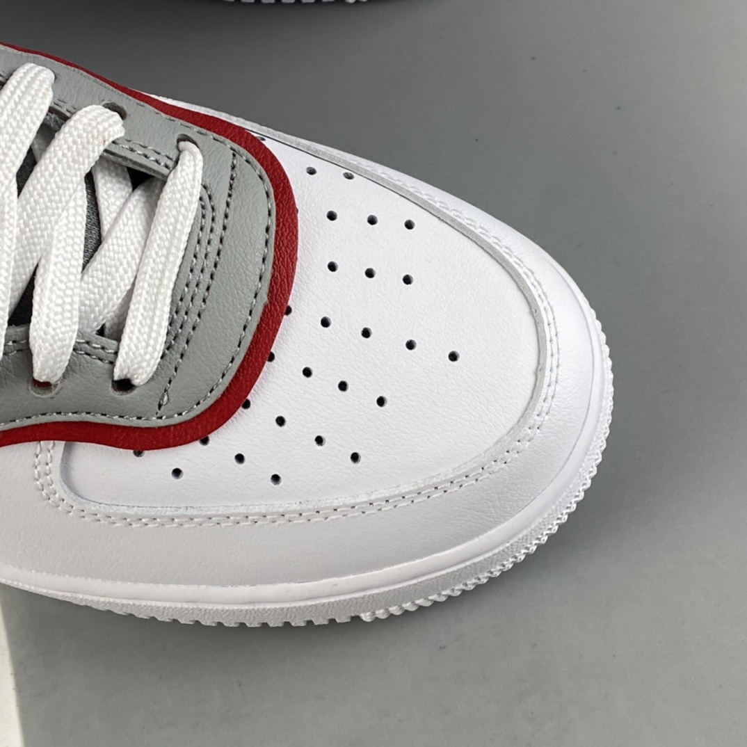 P240 NIKE Air Force 1’07 QS 运动板鞋灰白红 DH7451-100
