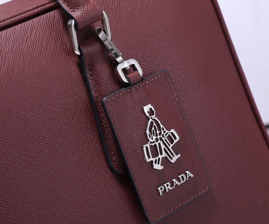 Prada PRA最新 【 私货男士公文包 】165代工码+意大利产地标