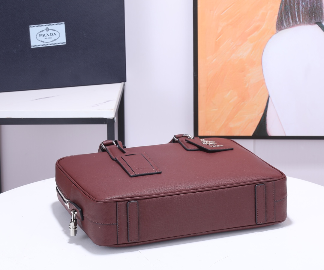 Prada PRA最新 【 私货男士公文包 】165代工码+意大利产地标