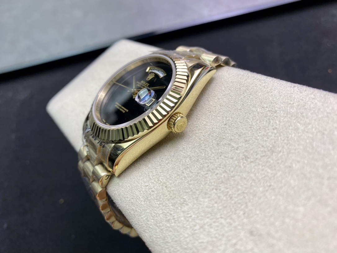 SK厂 劳力士Rolex 双历 星期日志型シリーズ 40mmの高級腕時計