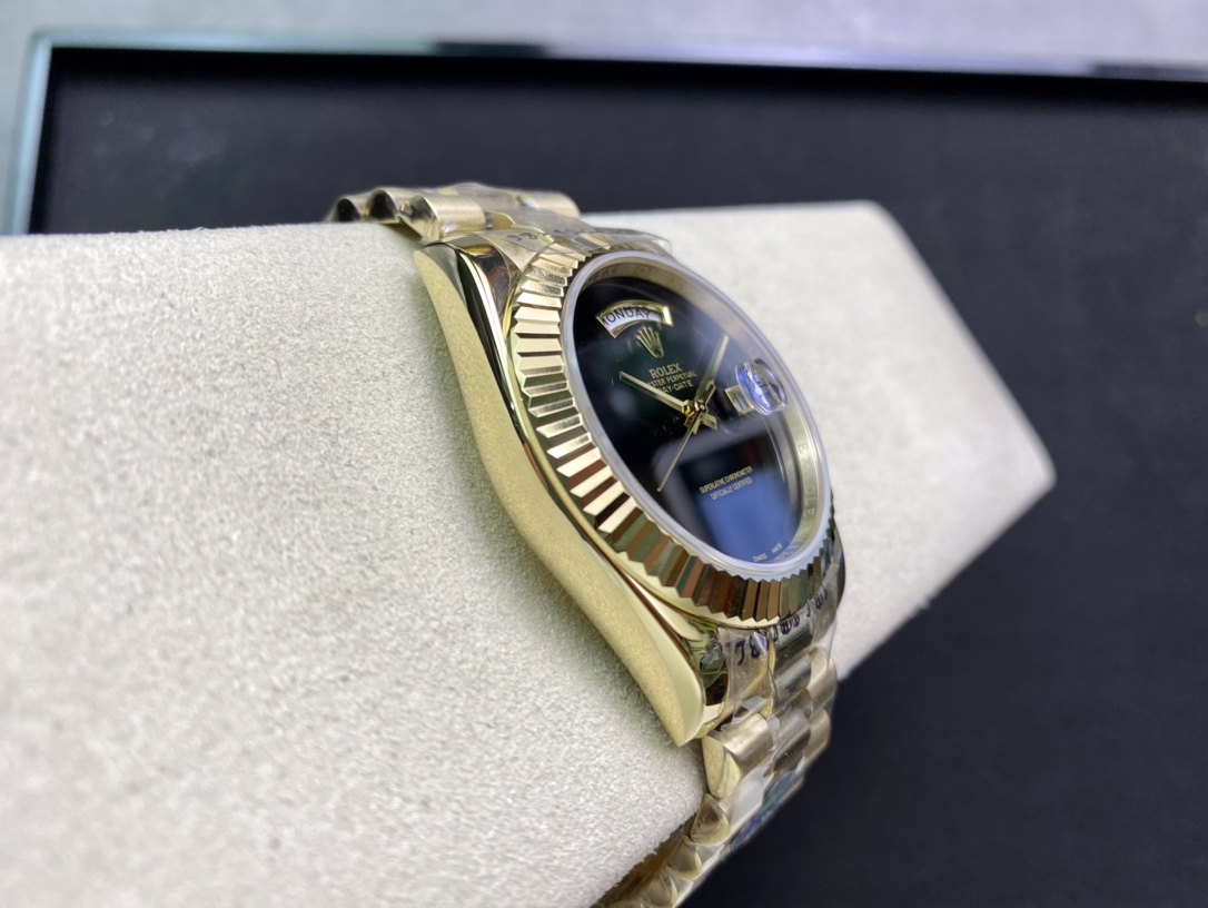 SK厂 劳力士Rolex 双历 星期日志型シリーズ 40mmの高級腕時計