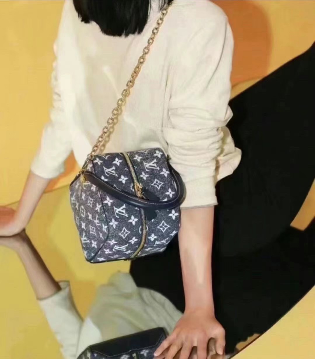 NO:398283,59611 upper body picture, LV [original skin], louis vuitton1986090959611上身图,LV【原厂皮】,louis vuitton,Bag