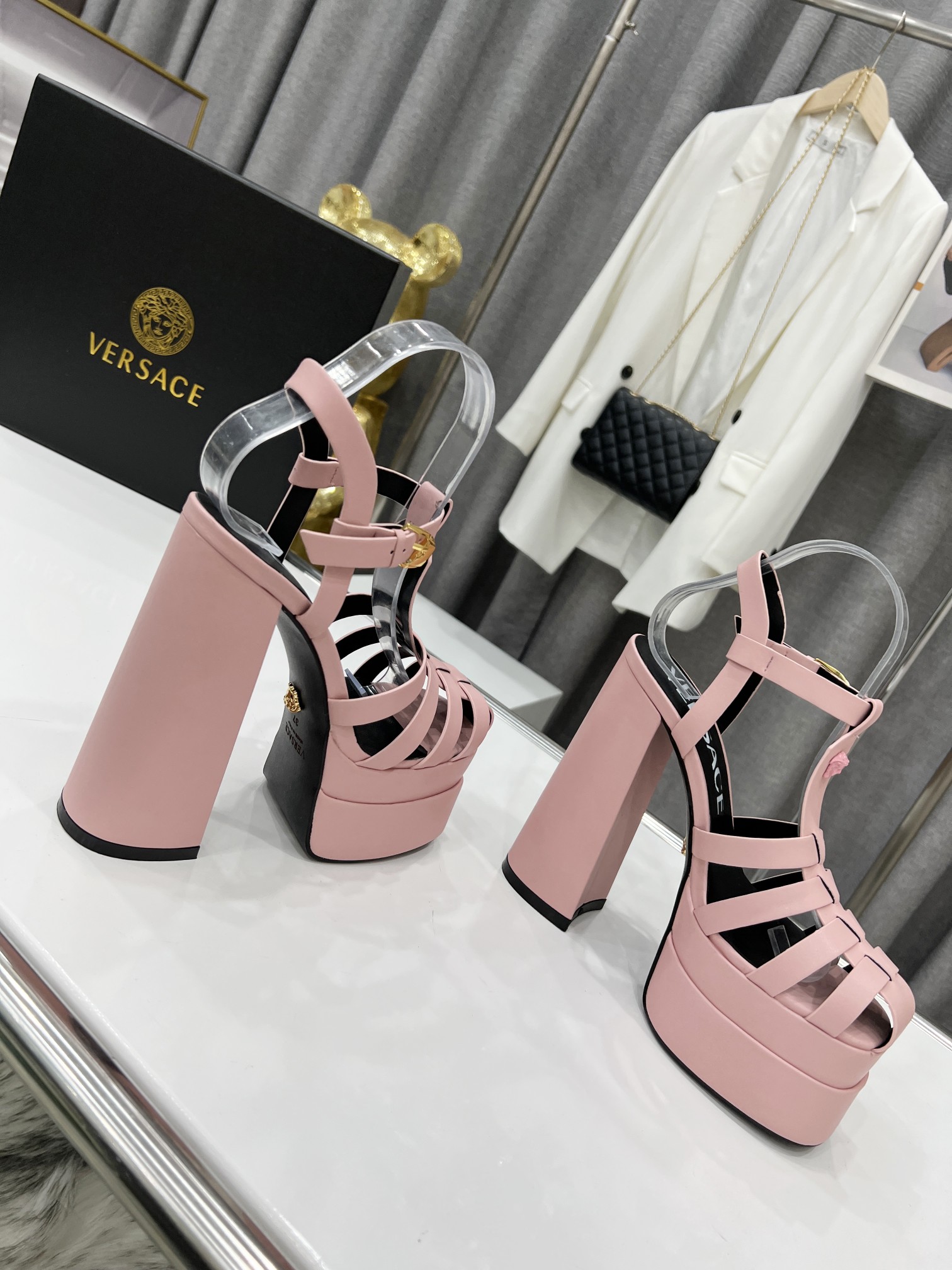 naranja precio de fábrica: suela de goma metros, suela de cuero 305 metros. Yardage: 34-42 Versace n