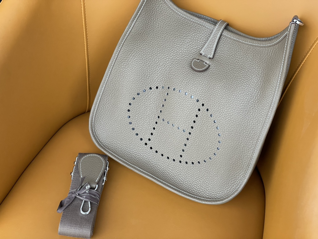 Hermes Evelyne Crossbody & Shoulder Bags Elephant Grey Silver Hardware