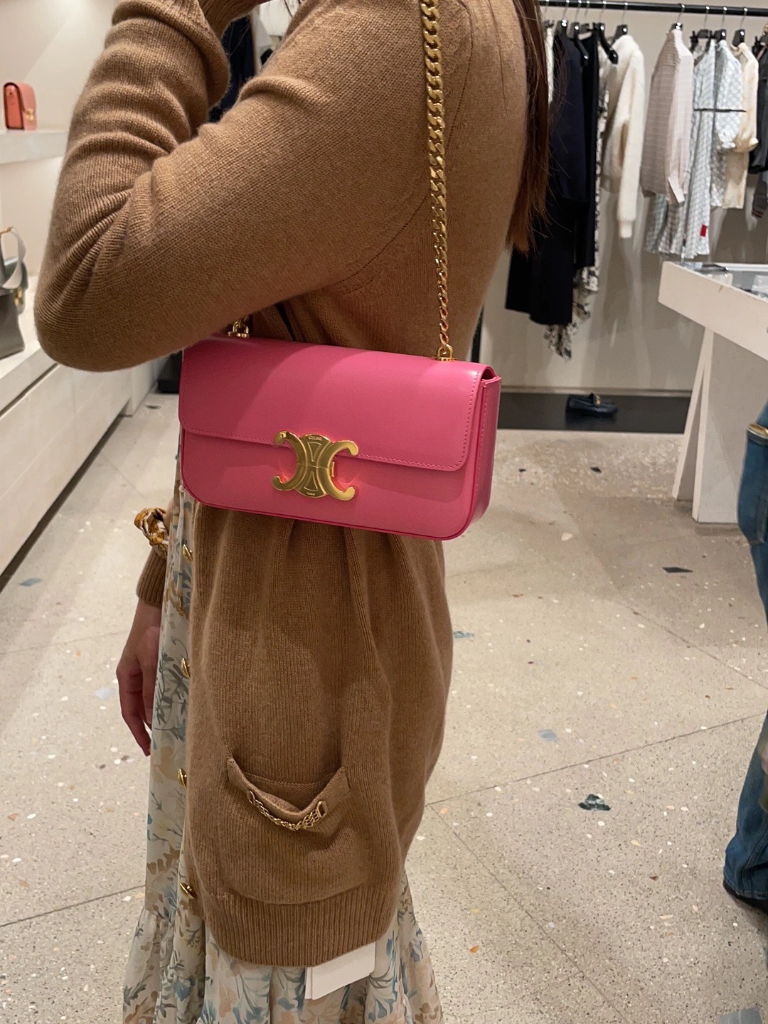 CELINE CHAIN SHOULDER 20.5CM BAG 197993粉红色