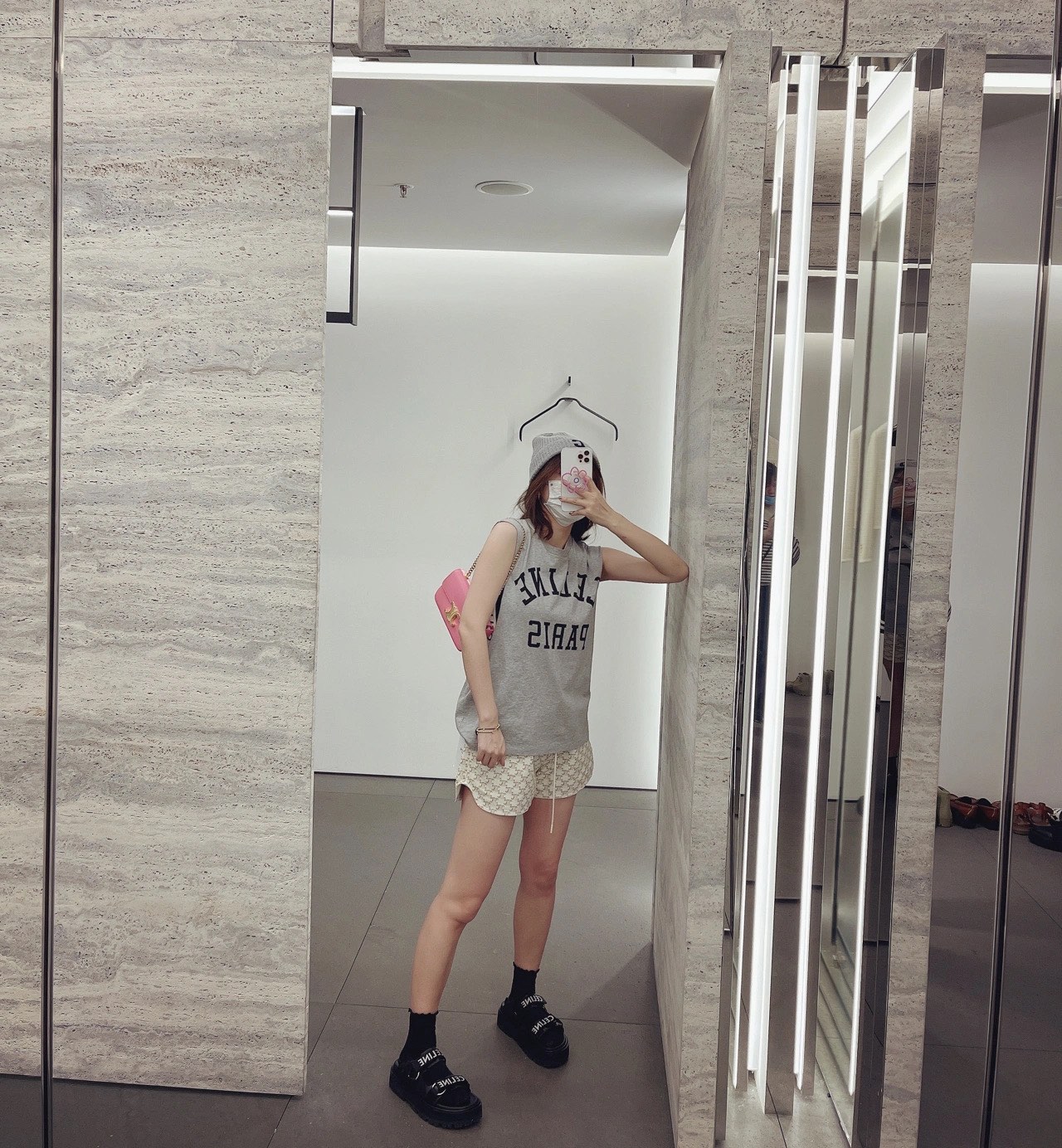 CELINE CHAIN SHOULDER 20.5CM BAG 197993粉红色