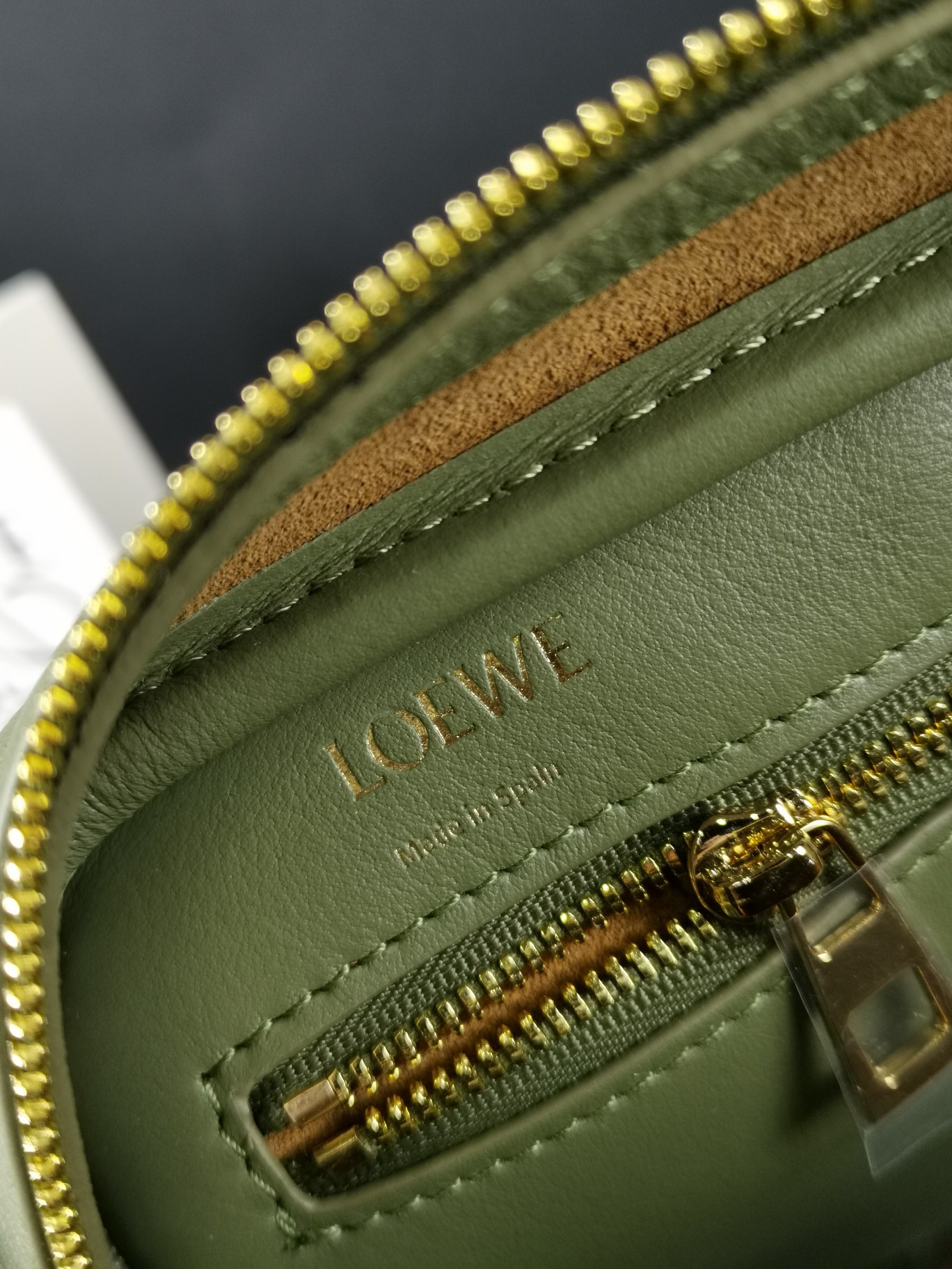 Loewe Amazona 23 Soft Grain Leather Top Handle Satchel Bag - Olive Green 9 a1642614410484 2736