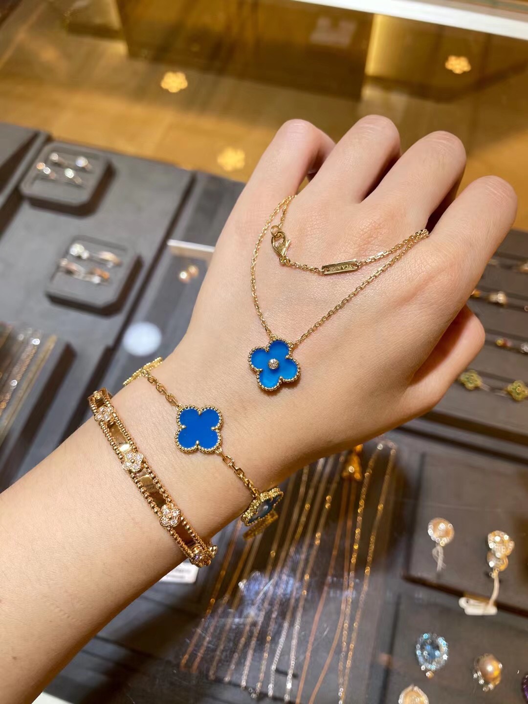 NO:102457,p98 necklace bracelet blue chalcedony four-leaf clover set super white dark color, Vac necklace Vca bracelet, necklace, bracelet19860909p98项链手链 蓝玉髓四叶草套装 超级显白的深色系,Vac项链Vca手链,necklace,bracelet,Jewelry