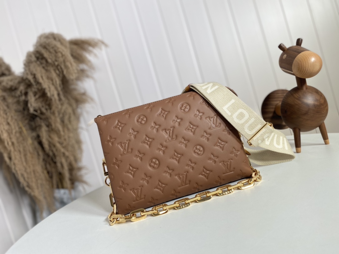 Louis Vuitton LV Coussin Bags Handbags Brown Sheepskin Fall/Winter Collection Baguette M59277