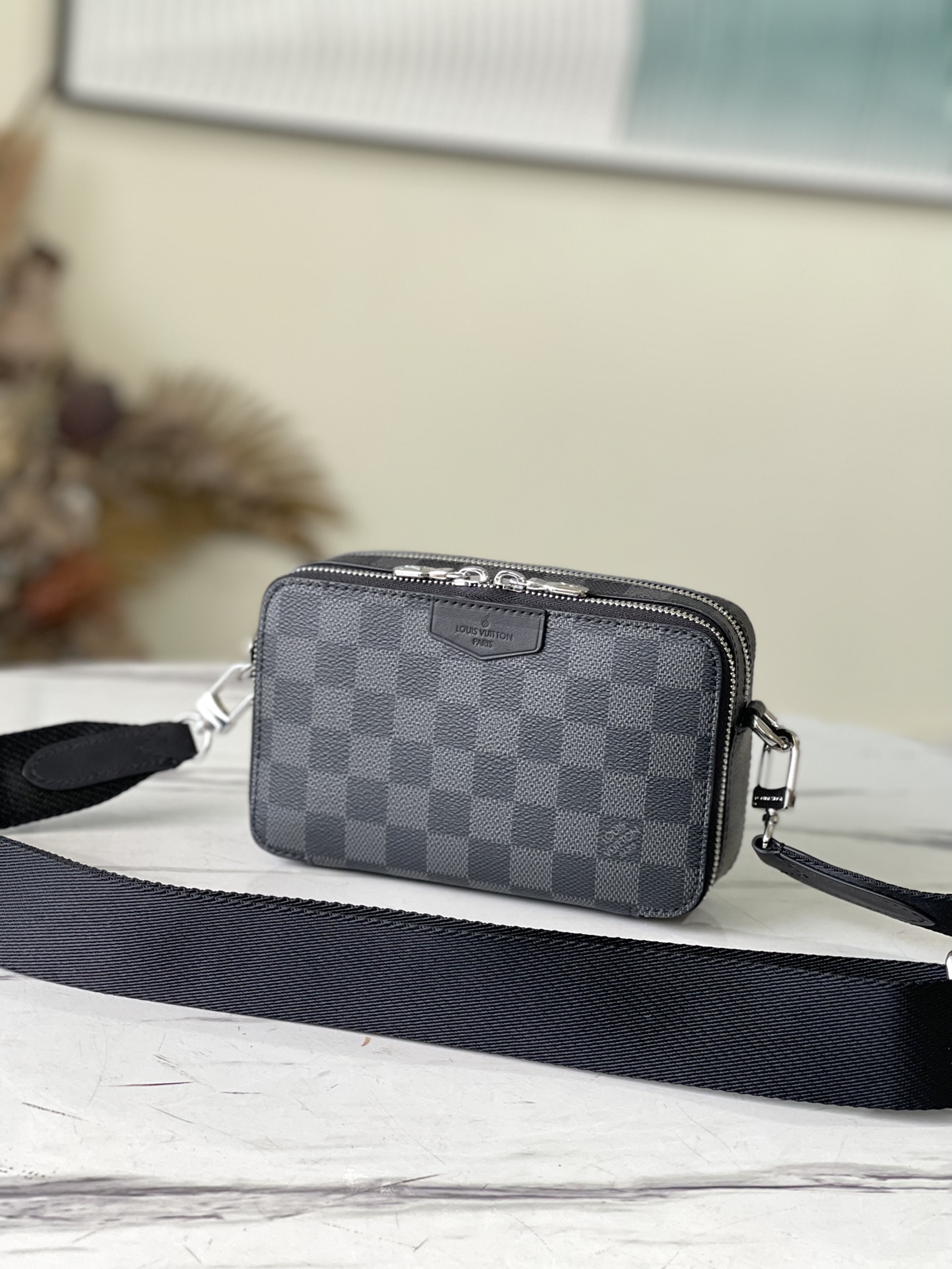 Louis Vuitton N60418 Alpha Wearable Damier Graphite louis-vuitton-n60418-alpha-wearable-damier-graphite