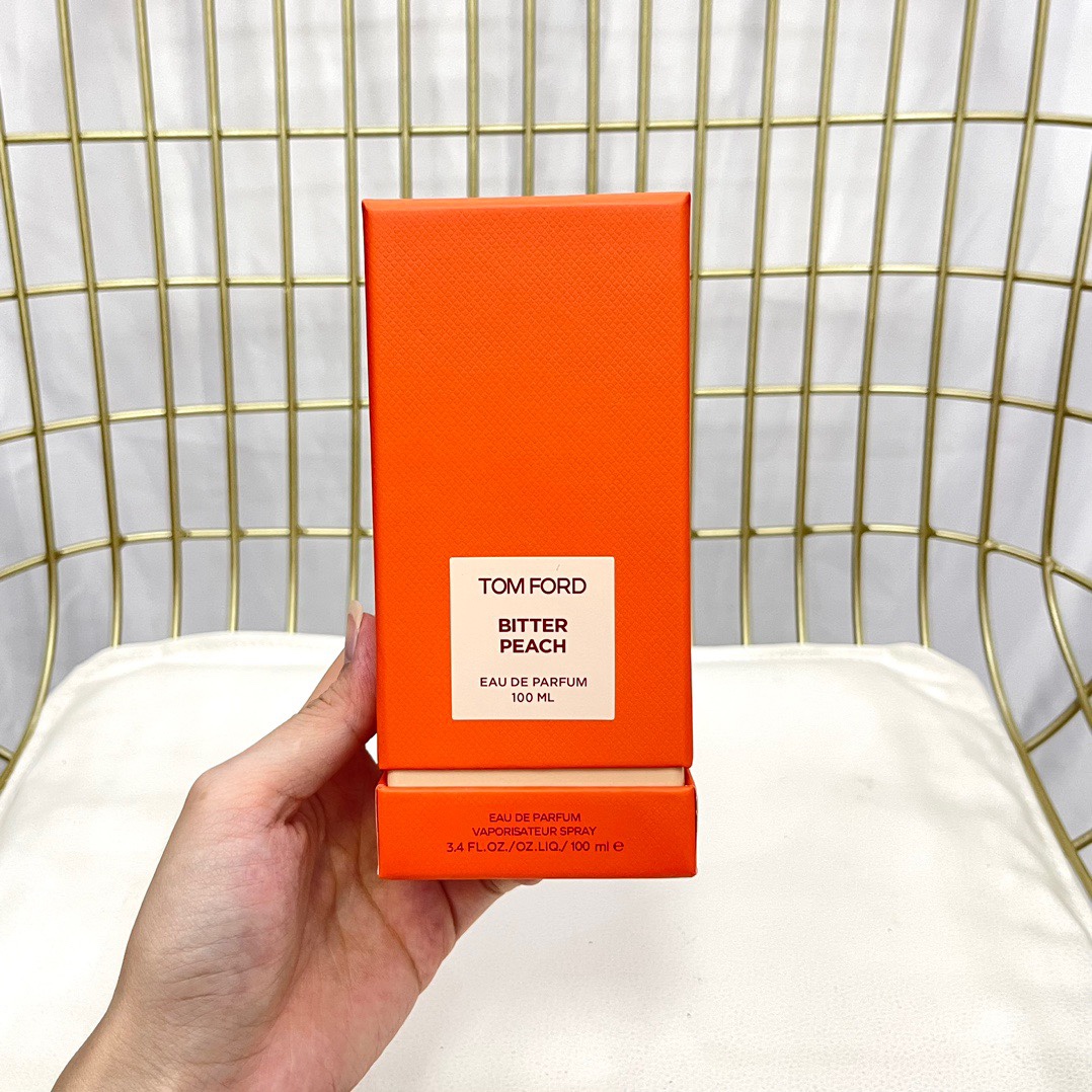 Tom Ford Bitter Peach Eau de Parfum - 3.4 fl oz/100 ml 1 i1642821933 6622 0