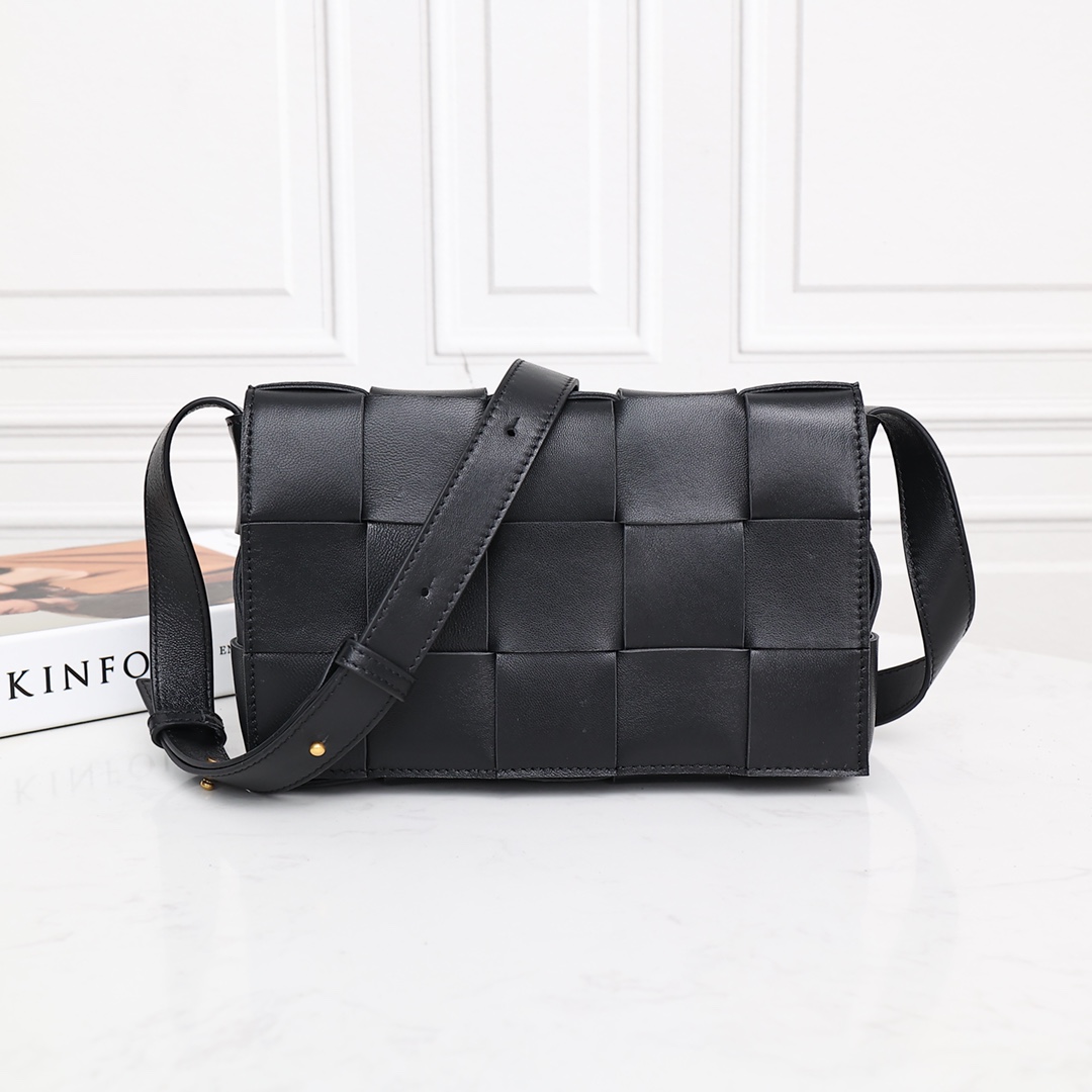 Bottega Veneta Lambskin Woven Cassette Bag Shoulder Crossbody Bag