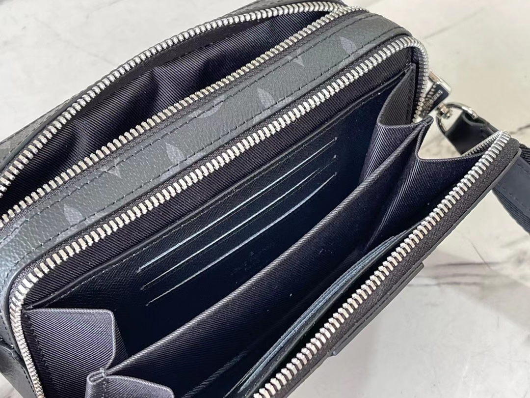 Premium Original Quality: The M80741 Alpha Wearable Wallet combines - Bag 9