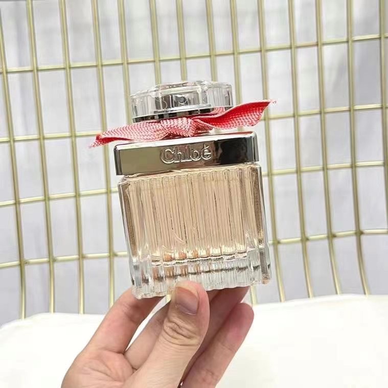 Roses de Chloé Eau de Toilette - 75ml - Floral and Elegant Fragrance 3 i1642838492 1566 2