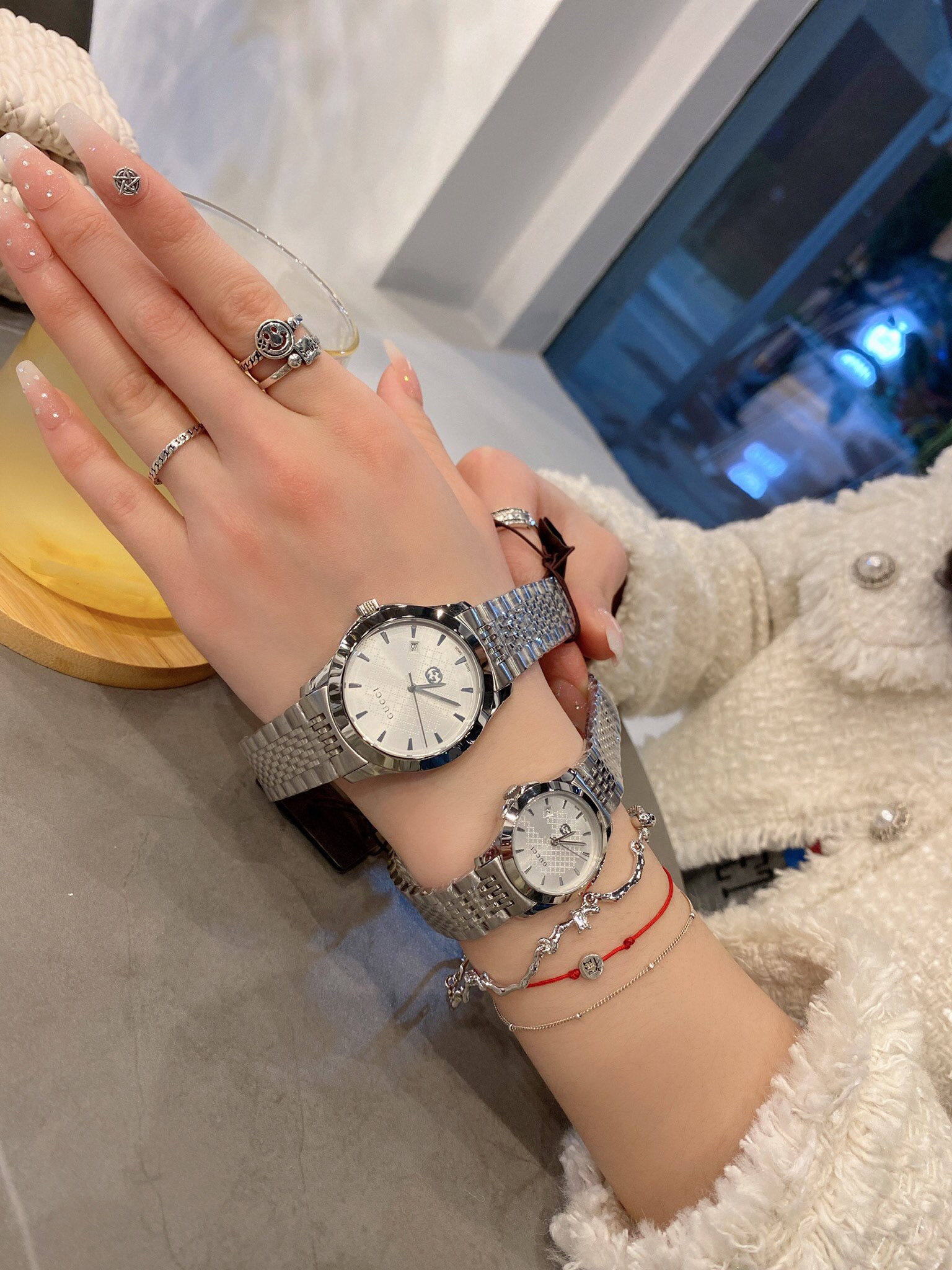 “Gucci Augustine Watch: Classic Nine-Colored Belt, Three-Colored Face, 28mm Female & 42mm Male Sizes” - 图片 7