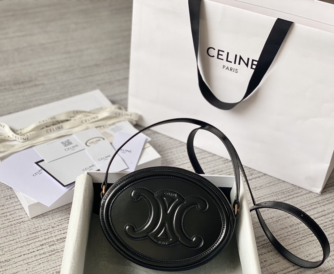 CELINE 光滑牛皮革斜挎椭圆形猪鼻子包 198603黑色