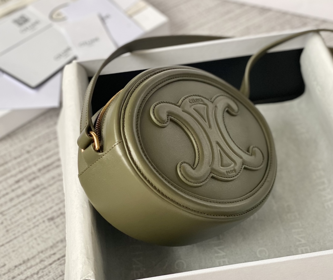 CELINE 光滑牛皮革斜挎椭圆形猪鼻子包 198603橄榄绿