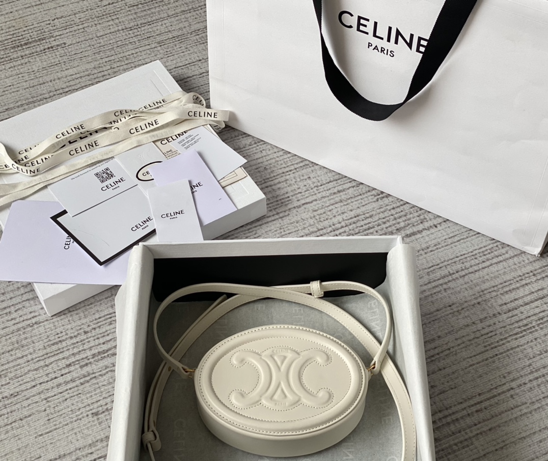 CELINE 光滑牛皮革斜挎椭圆形猪鼻子包 101703白色