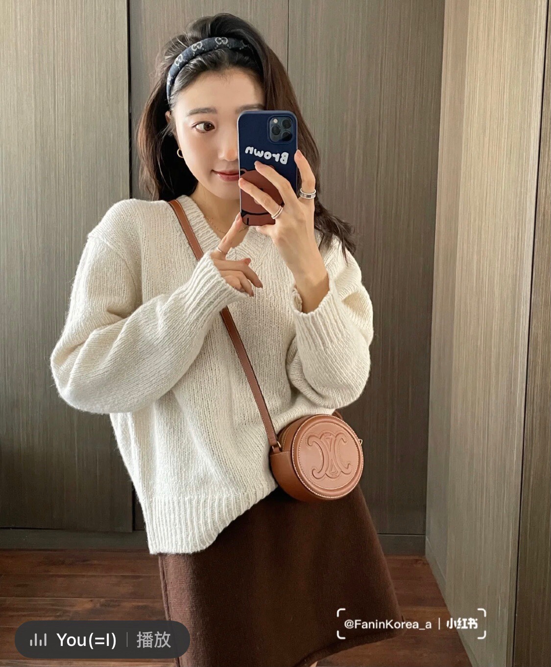 CELINE 光滑牛皮革斜挎椭圆形猪鼻子包 101703焦糖色