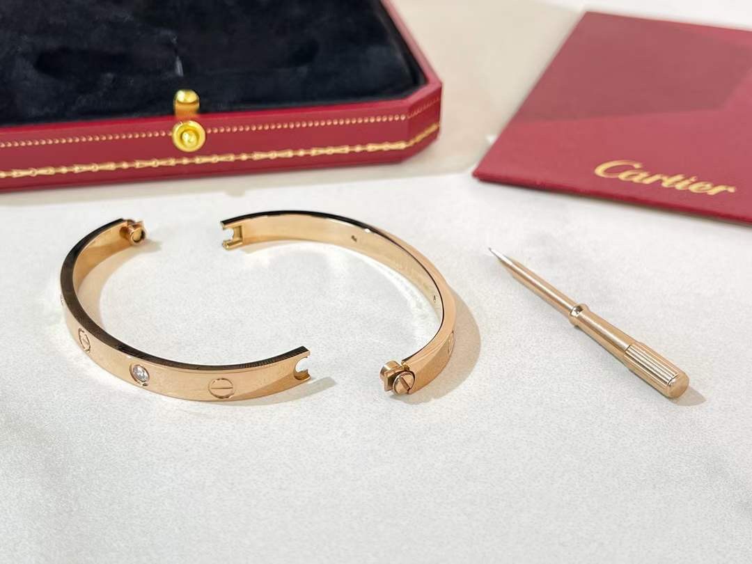 Cartier Cartier/卡地亚 款Love系列手镯