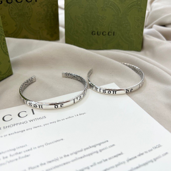 NO:104338,Gucci Gucci 925 Sterling Silver Double G Maison de I'Amour Bracelet Size 18cm, Gucci Bracelet, gucci, gucci, bracelet, pure silver19860909Gucci古驰925纯银双G Maison de I'Amour手镯 尺寸18cm,古驰手镯,gucci,gucci,bracelet,pure silver,Jewelry