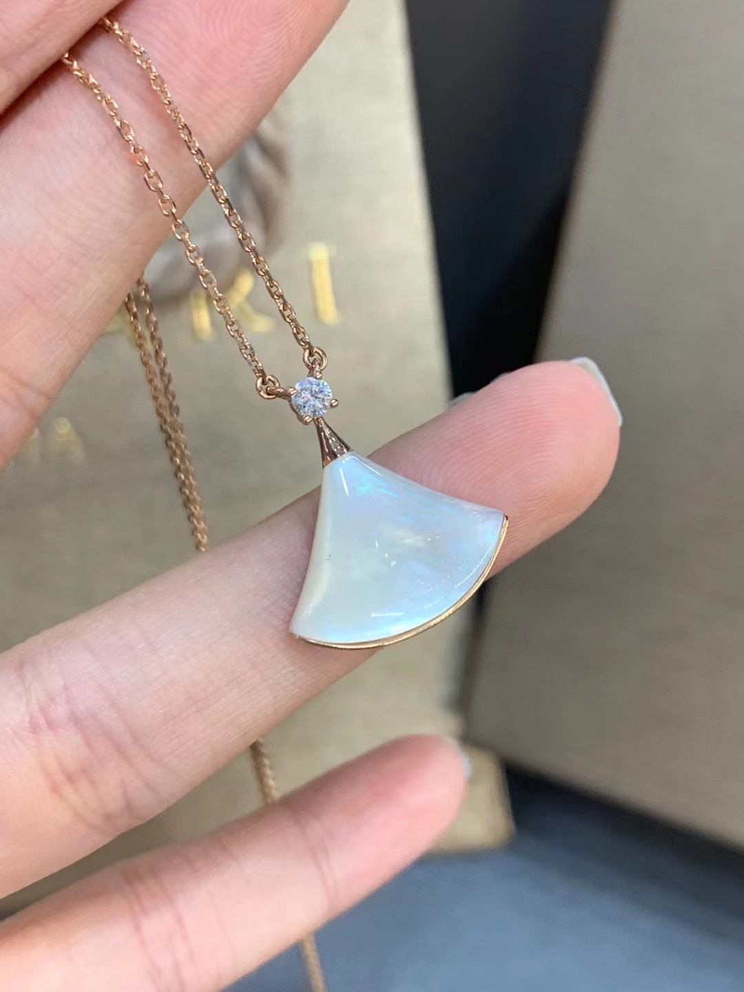 Bvlgari Bvlgarl宝格丽小裙子项链大号～ 版定制款～