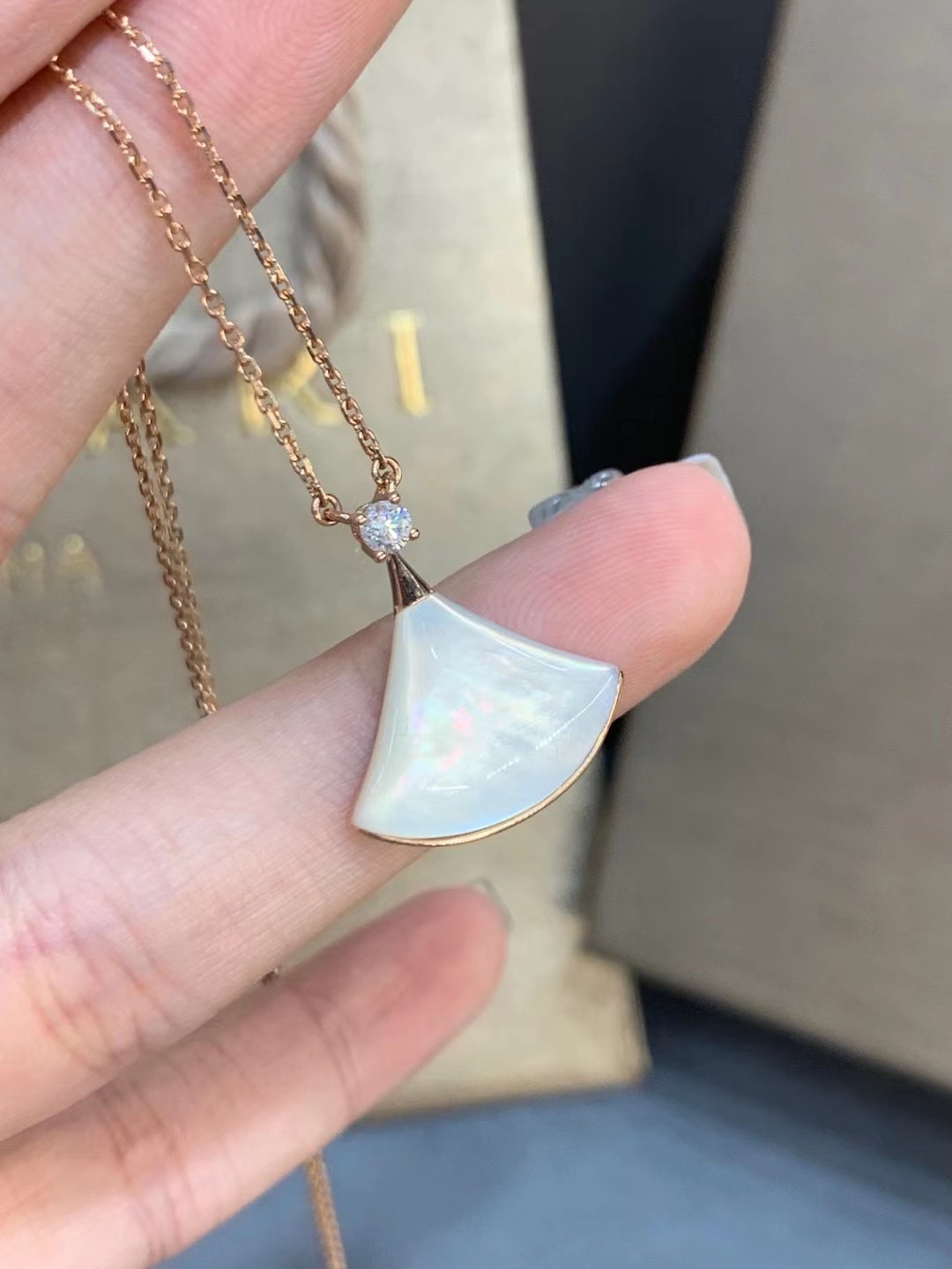 Bvlgari Bvlgarl宝格丽小裙子项链大号～ 版定制款～