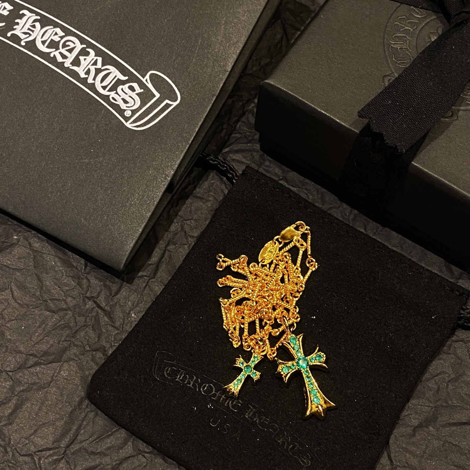 Chrome Hearts 𝐂𝐡𝐫𝐨𝐦𝐞 𝐡𝐞𝐚𝐫𝐭𝐬克罗心22k镀金绿钻双十字架项链