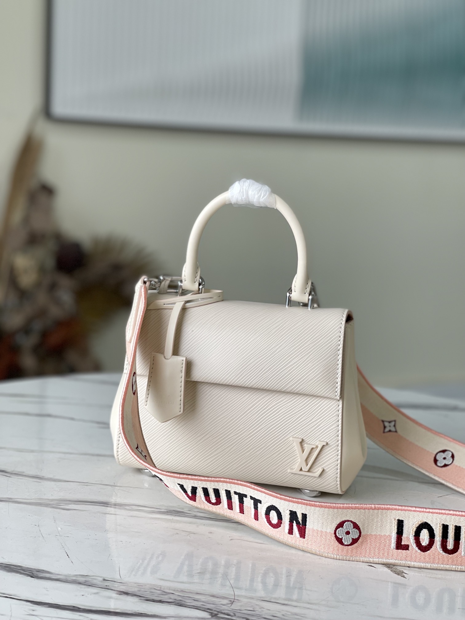 Luxury Fake
 Louis Vuitton LV Cluny Bags Handbags Fake High Quality
 Beige White Epi Resin Mini M58931
