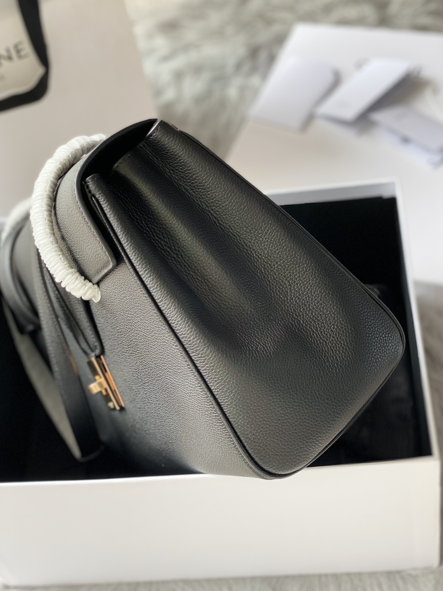 CELINE赛琳通勤休闲两用包