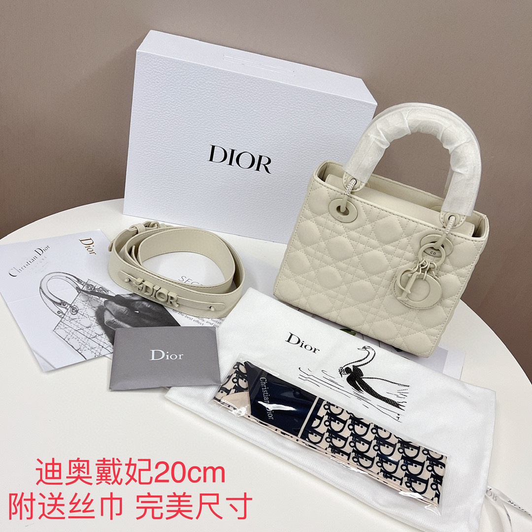K0   Dior迪奥戴妃四格