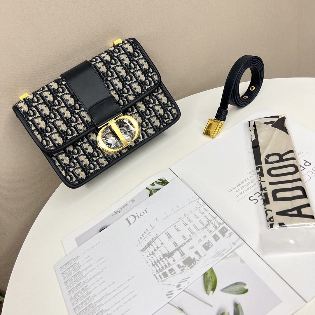 J0  迪奥Dior蒙田包