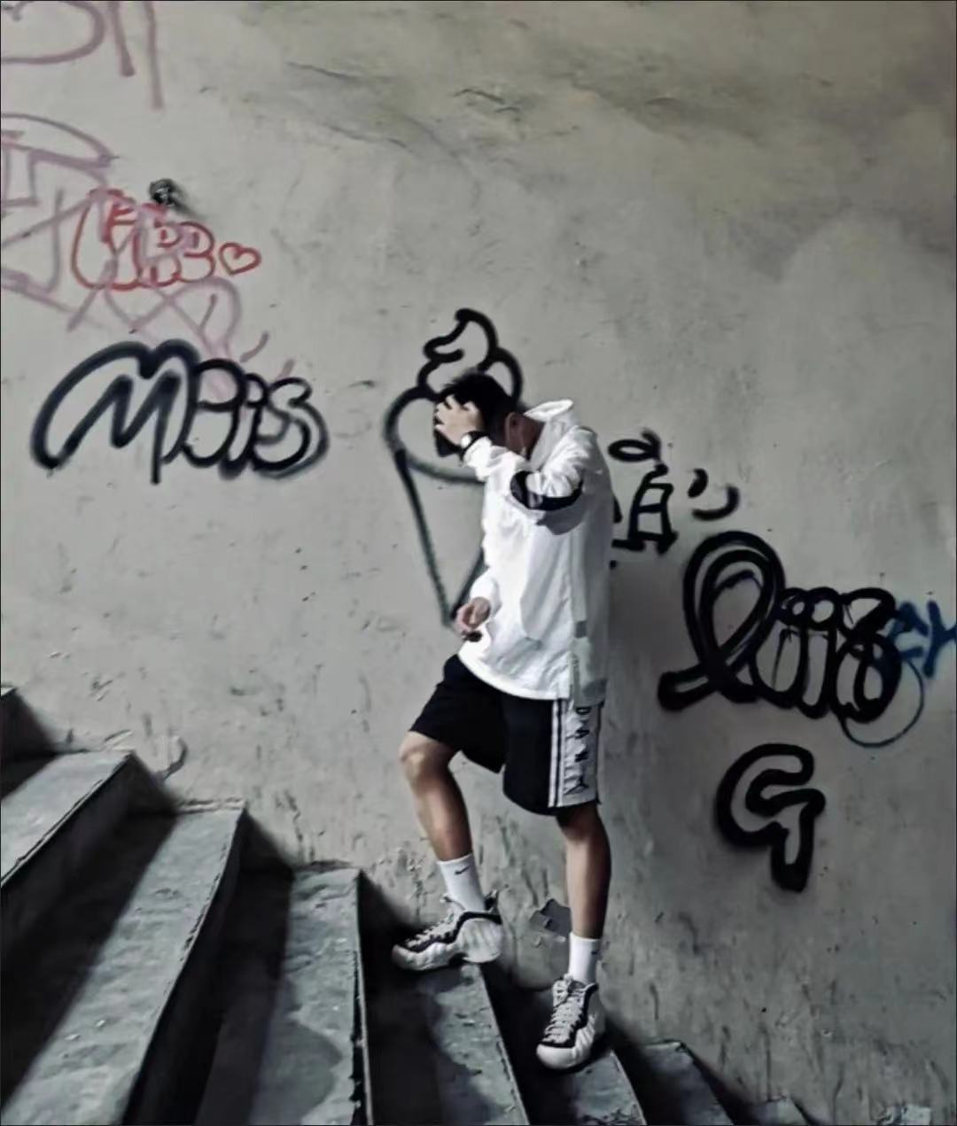 Quick-dry Jordan AJ Ramp Pants for Sporty Fashionistas in Black and White - 图片 6