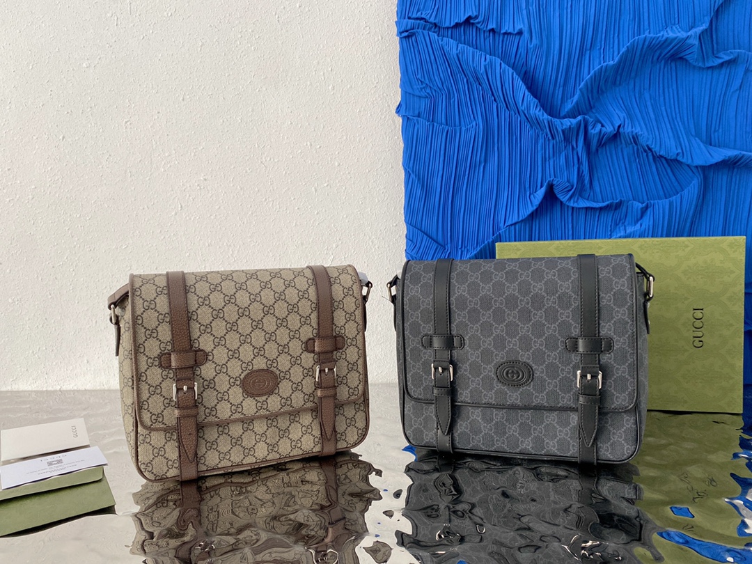 J5  Gucci 古奇   GG印花邮差包 翻盖单肩包 单肩包 男女同款 经典Logo搭配原厂工艺材质 休闲百搭斜挎背包 采用精湛镶嵌细工，实物拍摄 原厂原版面料 658542 配送小票防尘袋 礼盒 23 x 28 cm。