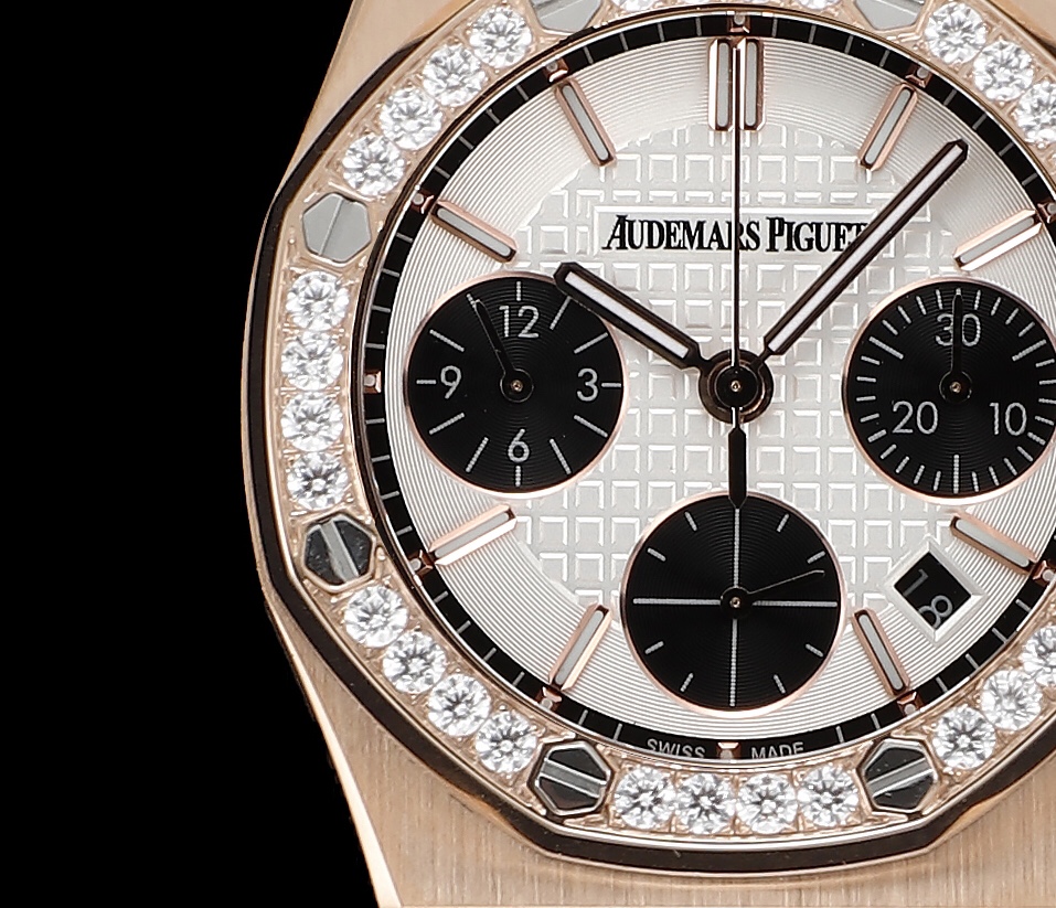 新款AP爱彼Audemars Piguet 皇家橡树女款多功能计时机械腕表
