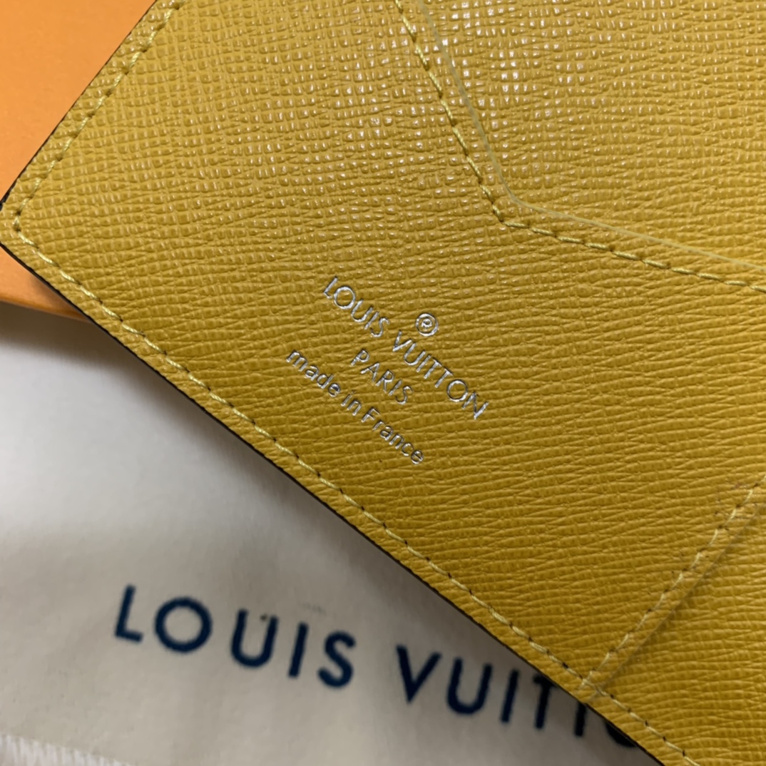 Shop Louis Vuitton Passport Cover (N64604, N64604) by LeO.